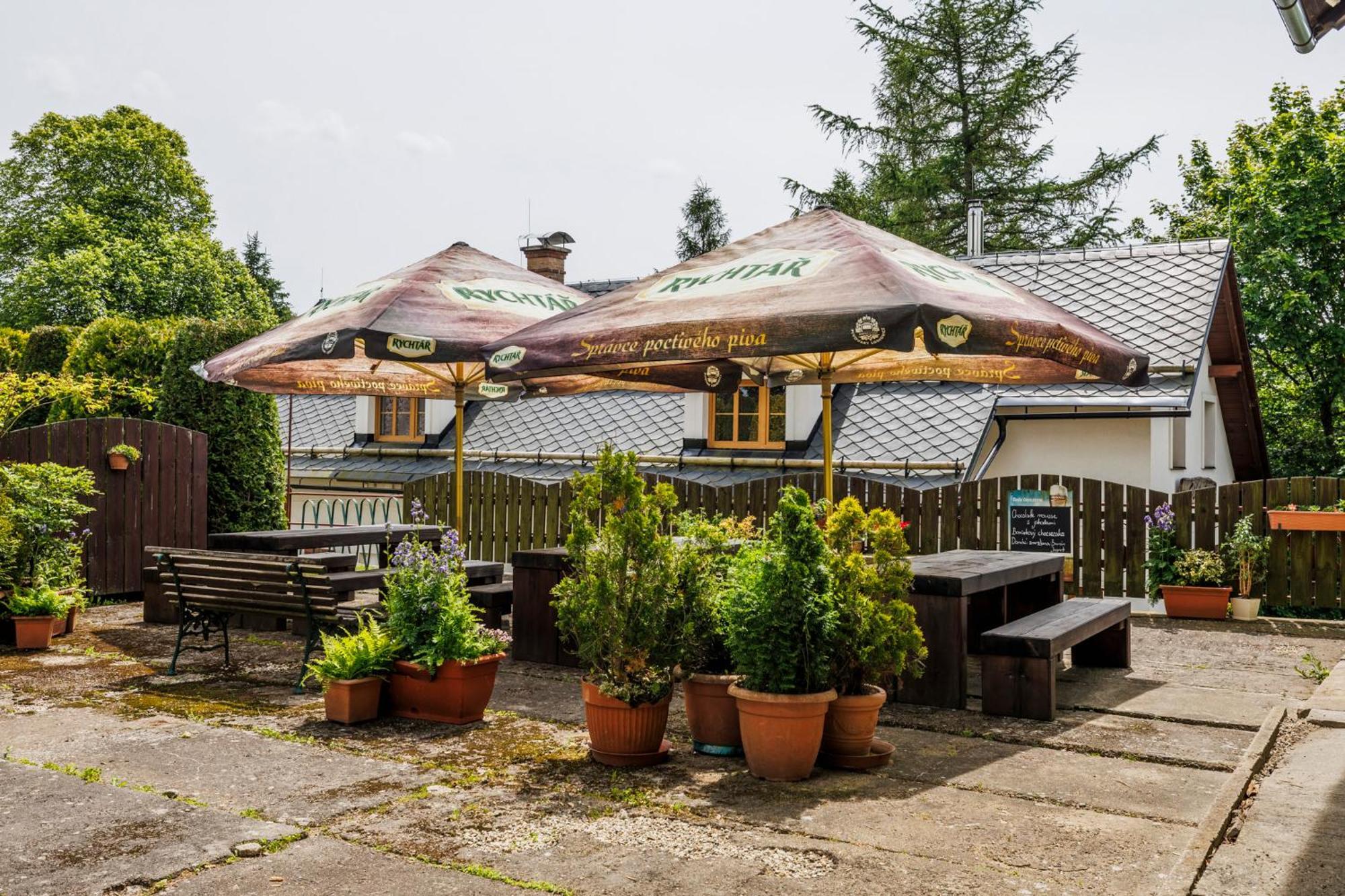 Hotel Kacenka Králíky Dış mekan fotoğraf